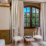 מלון 10gr Boutique & Wine Bar 5*