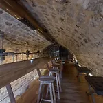 10gr Boutique & Wine Bar עיר רודוס