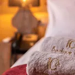 10gr Boutique & Wine Bar 5* עיר רודוס