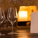 מלון 10gr Boutique & Wine Bar 5*