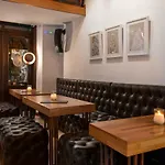10gr Boutique & Wine Bar 5* עיר רודוס