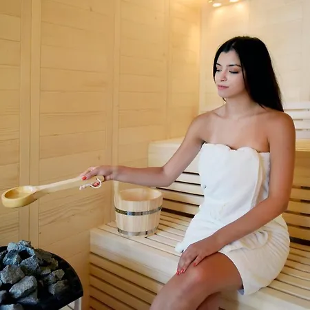 Готель 10gr Boutique & Wine Bar 5*