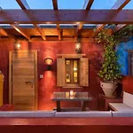 10gr Boutique & Wine Bar Hotel 5*