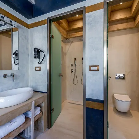 10gr Boutique Hotel&wine Bar 5* Rhodes City