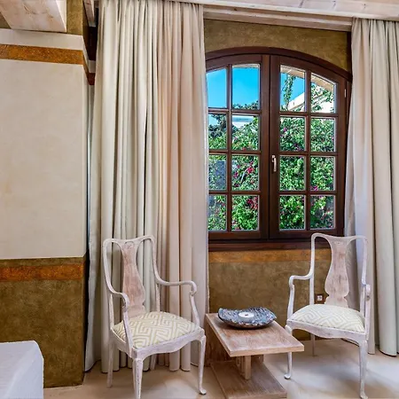 Hotel 10gr Boutique & Wine Bar 5*