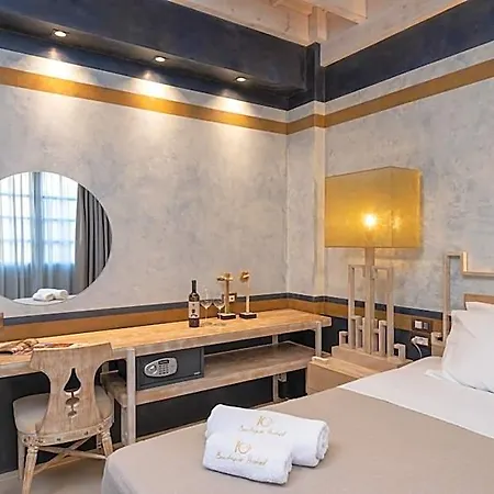 10gr Boutique & Wine Bar 5*