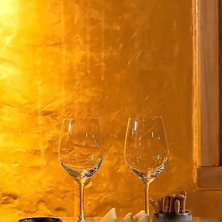 10gr Boutique & Wine Bar Hotelli 5*
