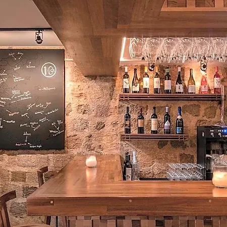 10gr Boutique & Wine Bar 5*