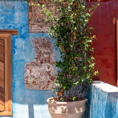 Hotel 10gr Boutique & Wine Bar