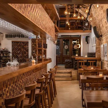 10gr Boutique & Wine Bar Rhodes City