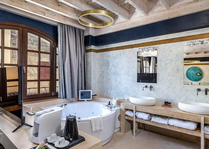 Hotel 10gr Boutique & Wine Bar