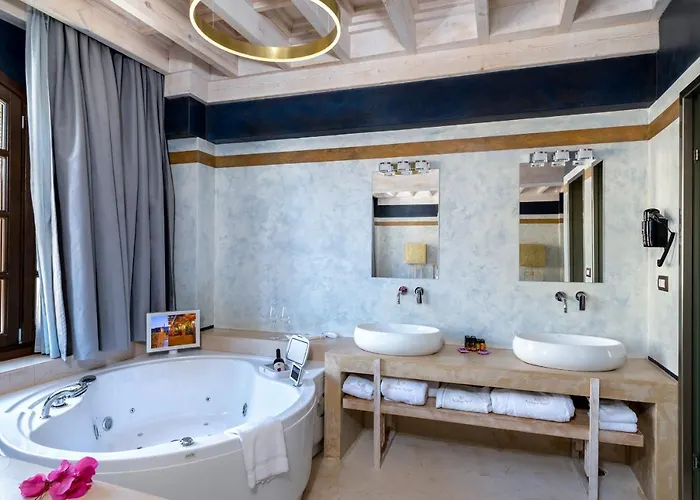 10gr Boutique & Wine Bar Hotel 5*