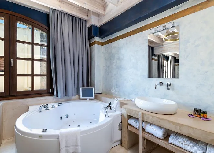 10gr Boutique & Wine Bar Hotell 5*