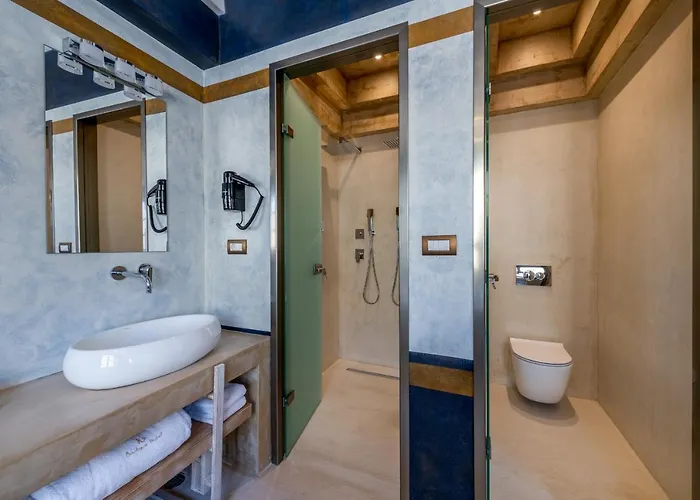 10gr Boutique & Wine Bar 5* Rhodes City