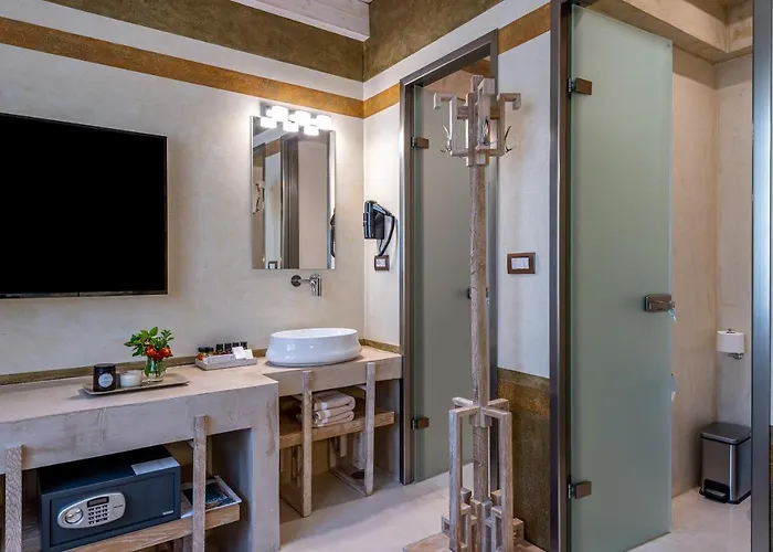 Hotel 10gr Boutique & Wine Bar