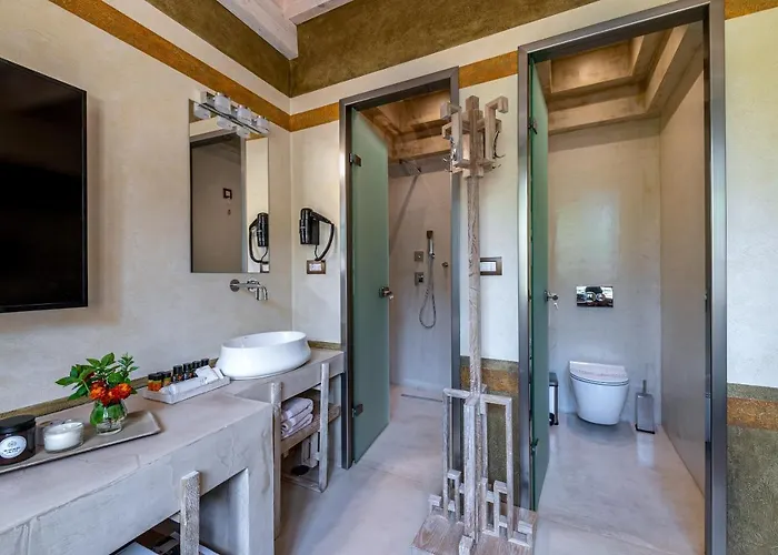 10gr Boutique & Wine Bar 5*