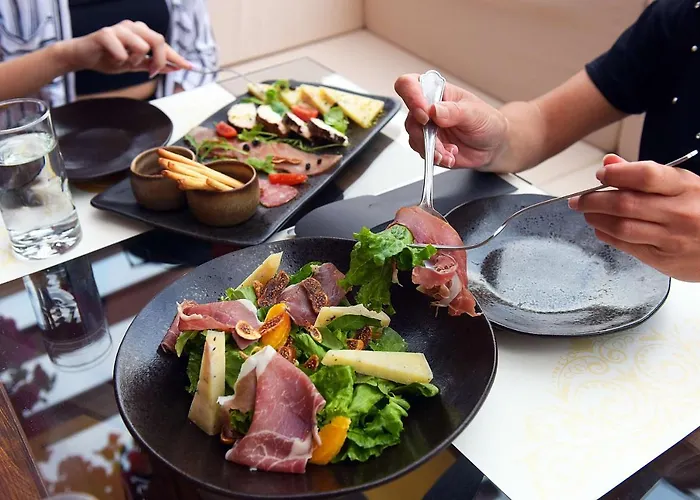 Hotel 10gr Boutique & Wine Bar