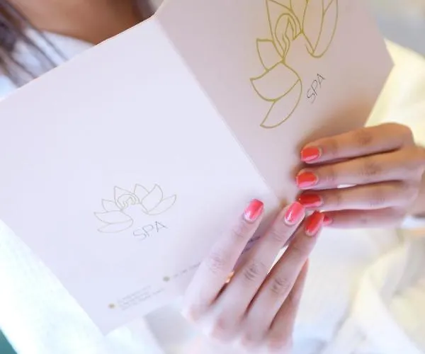 10gr Boutique & Wine Bar Rhodes City