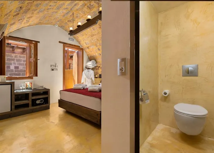 10gr Boutique & Wine Bar