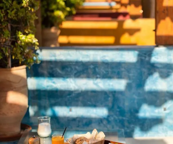 10gr Boutique & Wine Bar 5*