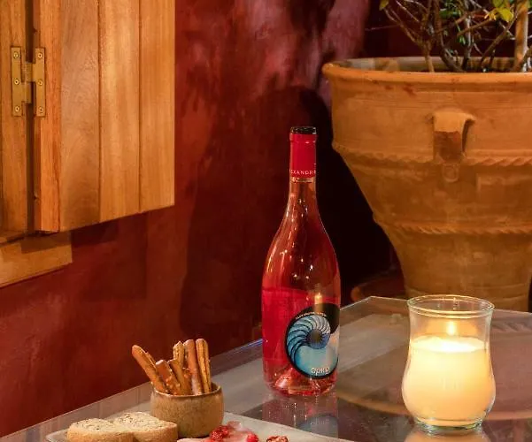 Hotel 10gr Boutique & Wine Bar 5*