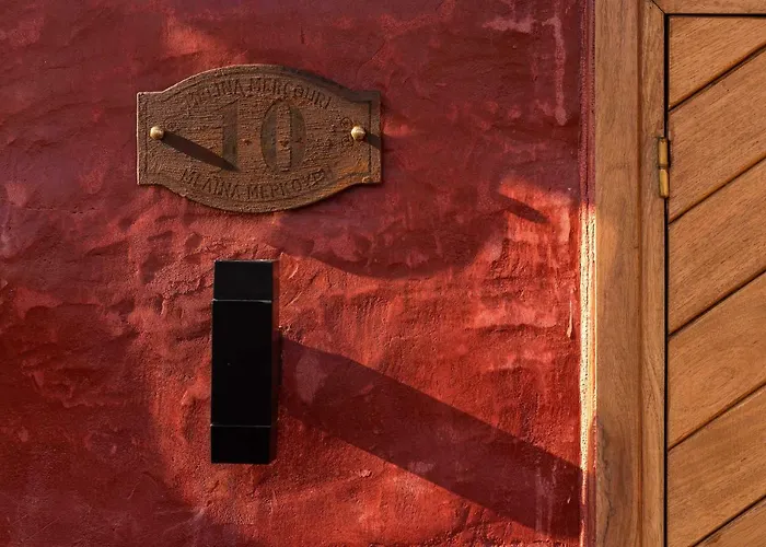 10gr Boutique & Wine Bar Hotell Rhodes City