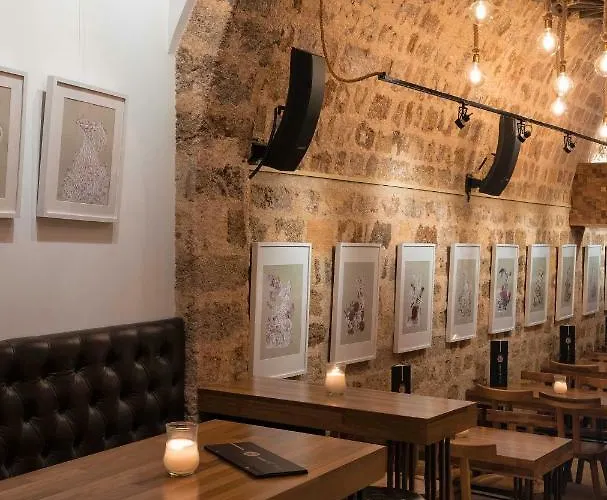 Hotel 10gr Boutique & Wine Bar