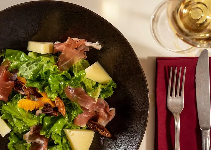 10gr Boutique & Wine Bar Hotel