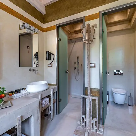 10gr Boutique & Wine Bar 5*