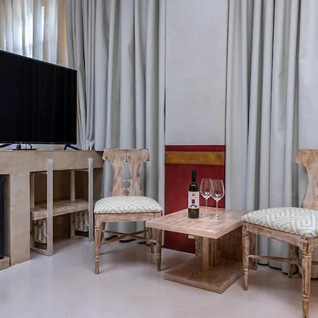 10gr Boutique & Wine Bar Rhodes City