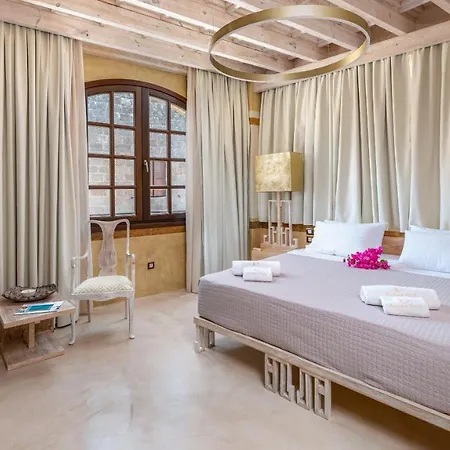10gr Boutique & Wine Bar 5* Rhodes City