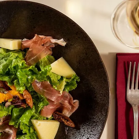 10gr Boutique & Wine Bar 호텔